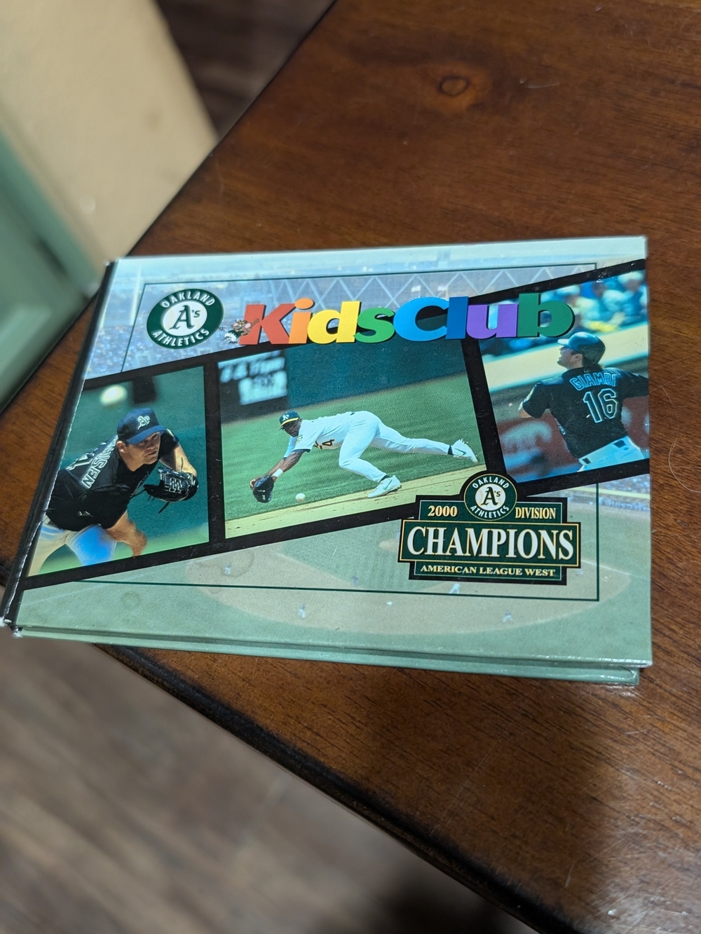 Oakland Aβs Kids Club 2000 Division Champions Autograph Book